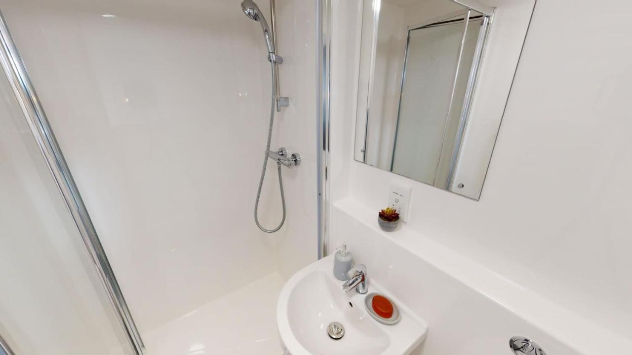 Charming Ensuite Bedrooms At The Brickworks In Apartment